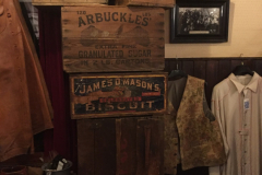 cowboy-club-münchen-2015-oldstyleflohmarkt-14-Kisten